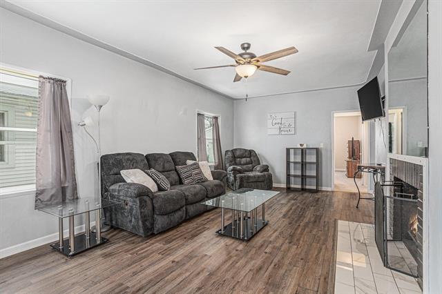 Builiding view three for 54 Maple, Battle Creek, MI. 49017