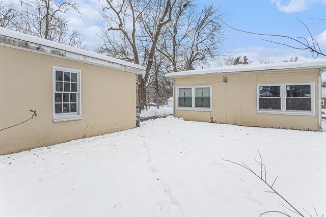 Builiding view twelve for 54 Maple, Battle Creek, MI. 49017