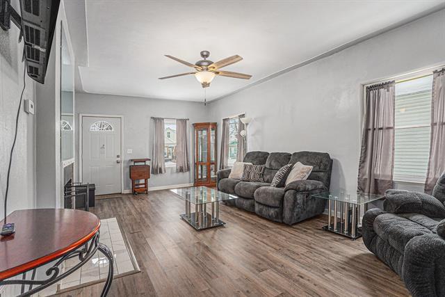 Builiding view two for 54 Maple, Battle Creek, MI. 49017