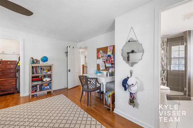 Builiding view forty one for 2730 Oakwood, Grand Rapids, MI. 49506