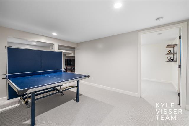 Builiding view forty seven for 2730 Oakwood, Grand Rapids, MI. 49506