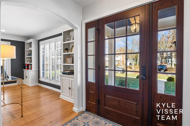 Builiding view four for 2730 Oakwood, Grand Rapids, MI. 49506