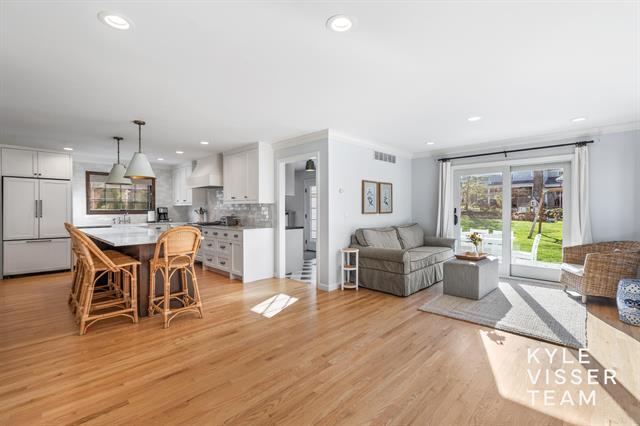 Builiding view nine for 2730 Oakwood, Grand Rapids, MI. 49506