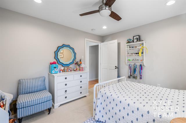 Builiding view thirty four for 2730 Oakwood, Grand Rapids, MI. 49506