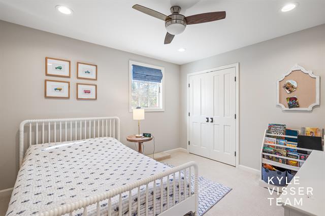 Builiding view thirty three for 2730 Oakwood, Grand Rapids, MI. 49506