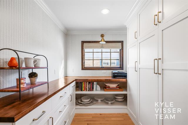 Builiding view twenty for 2730 Oakwood, Grand Rapids, MI. 49506