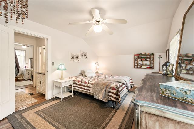 Builiding view fifteen for 414 Jefferson, Lowell, MI. 49331