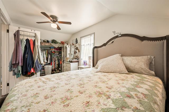 Builiding view nineteen for 414 Jefferson, Lowell, MI. 49331