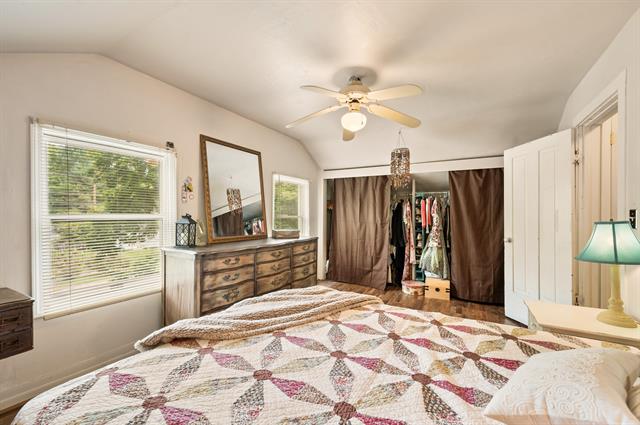 Builiding view sixteen for 414 Jefferson, Lowell, MI. 49331