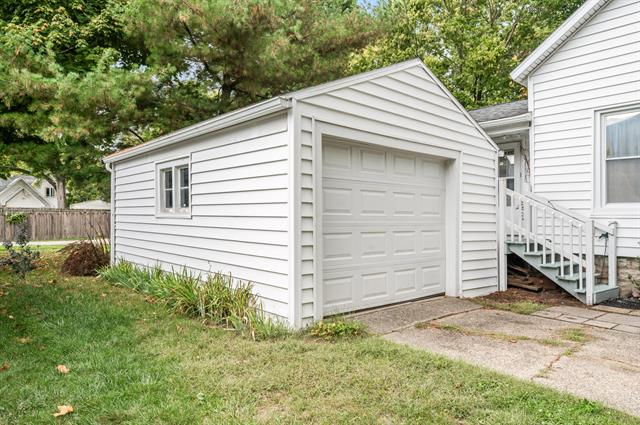 Builiding view thirty one for 414 Jefferson, Lowell, MI. 49331