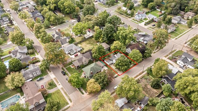 Builiding view thirty seven for 414 Jefferson, Lowell, MI. 49331