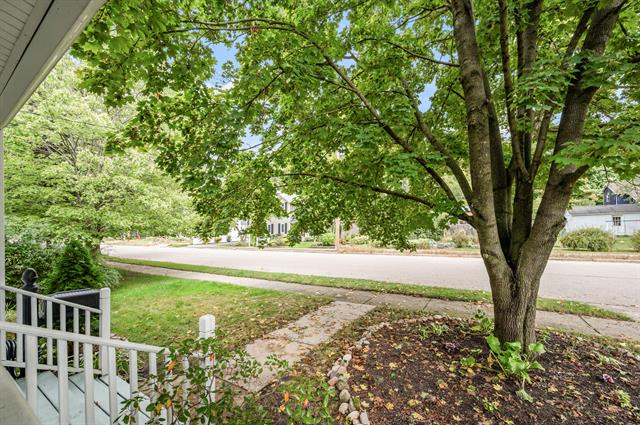 Builiding view twenty eight for 414 Jefferson, Lowell, MI. 49331