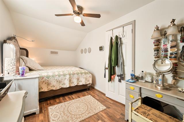 Builiding view twenty for 414 Jefferson, Lowell, MI. 49331