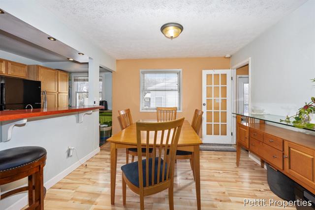 Builiding view five for 514 Wilson, Grand Rapids, MI. 49534