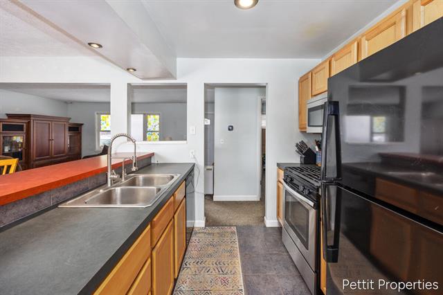 Builiding view seven for 514 Wilson, Grand Rapids, MI. 49534