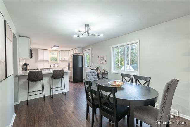 Builiding view fifteen for 8338 Fulton, Ada, MI. 49301