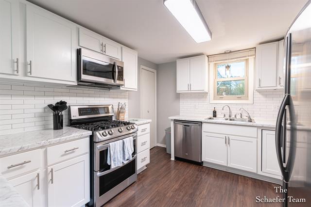 Builiding view nine for 8338 Fulton, Ada, MI. 49301