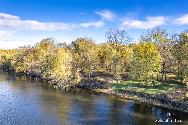 Builiding view six for 8338 Fulton, Ada, MI. 49301