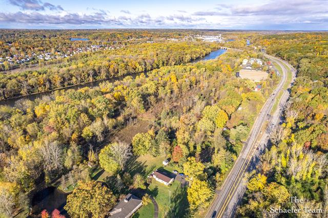 Builiding view thirty four for 8338 Fulton, Ada, MI. 49301