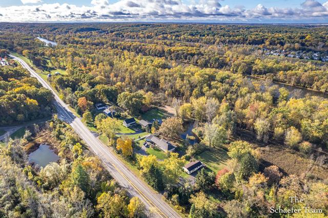 Builiding view thirty three for 8338 Fulton, Ada, MI. 49301