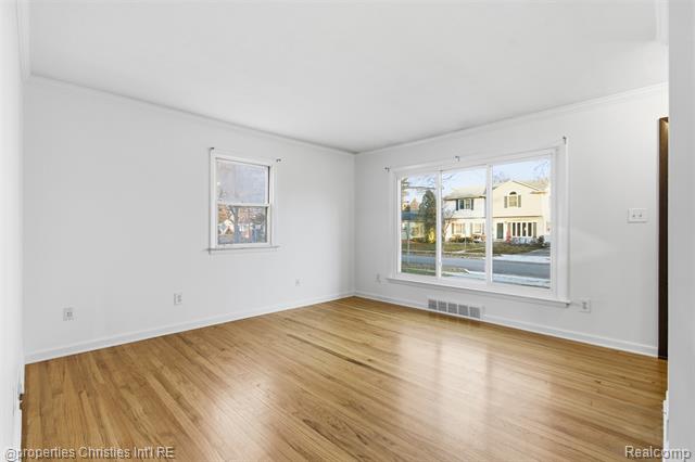 Builiding view four for 1212 Amelia, Royal Oak, MI. 48073