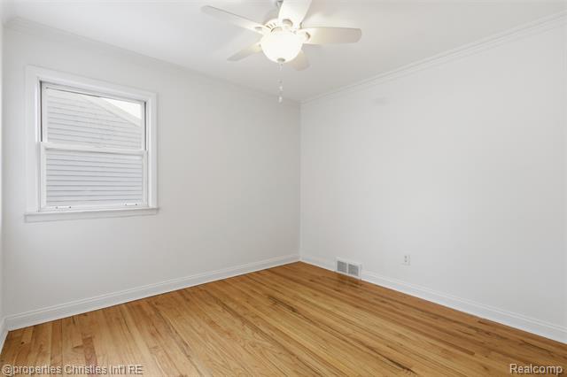 Builiding view fourteen for 1212 Amelia, Royal Oak, MI. 48073