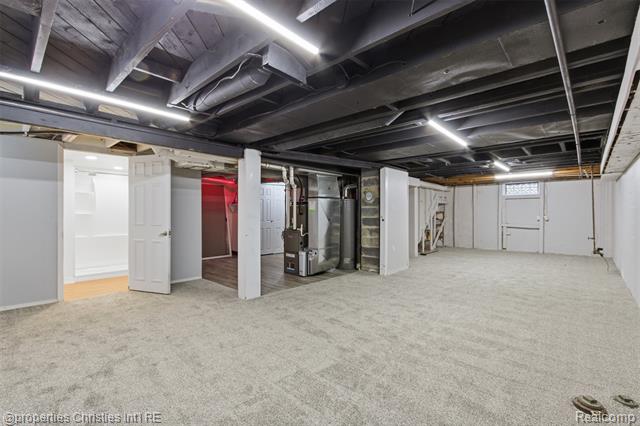 Builiding view nineteen for 1212 Amelia, Royal Oak, MI. 48073