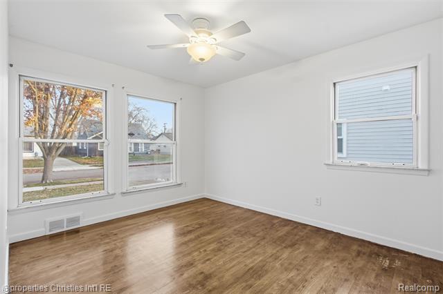 Builiding view thirteen for 1212 Amelia, Royal Oak, MI. 48073