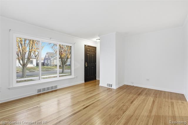 Builiding view three for 1212 Amelia, Royal Oak, MI. 48073