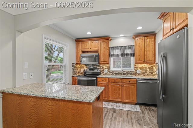 Builiding view six for 4427 Groveland, Royal Oak, MI. 48073