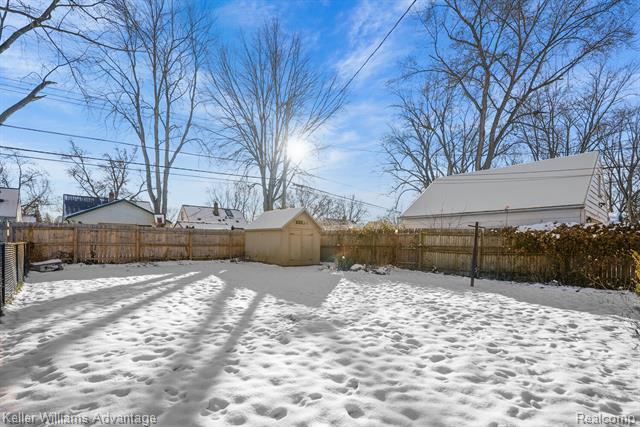 Builiding view thirty four for 1612 Donald, Royal Oak, MI. 48073