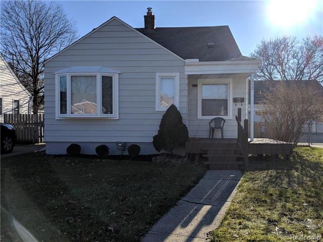 front view for 303 Charlevoix St, Clawson, Mi. 48017