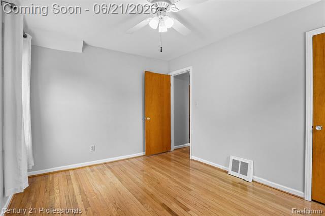 Builiding view eleven for 115 Gargantua, Clawson, MI. 48017