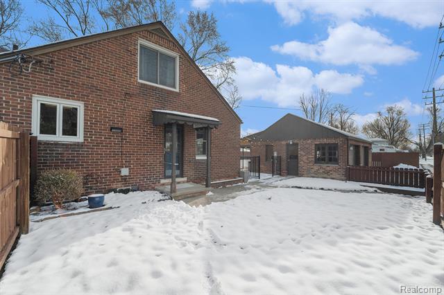 Builiding view twenty five for 1404 E 14 Mile, Royal Oak, MI. 48073