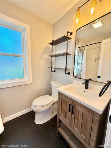 Builiding view nine for 823 Silver Lake, Fenton, MI. 48430