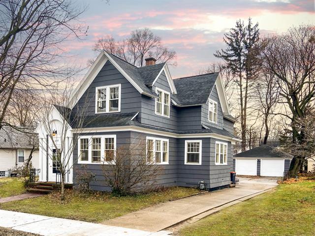 front view for 208 W 10Th Street, Holland, Mi. 49423