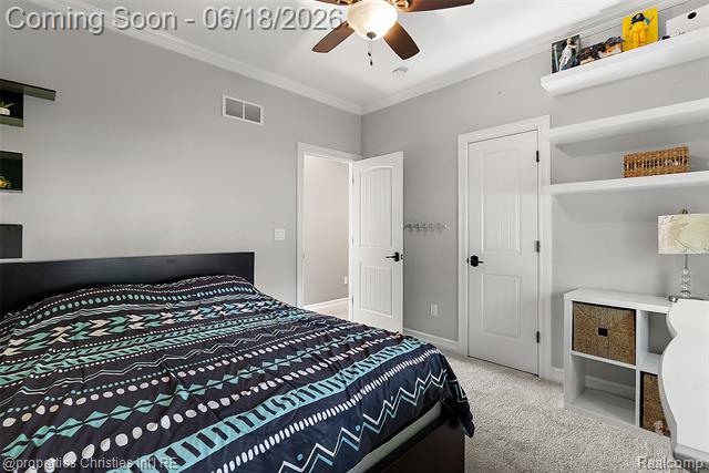 Builiding view forty four for 525 Broadacre, Clawson, MI. 48017