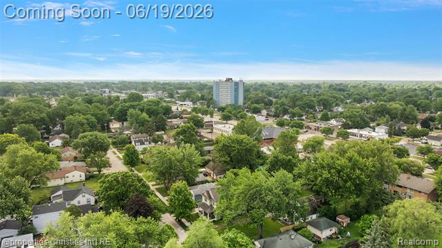 Builiding view fourteen for 525 Broadacre, Clawson, MI. 48017