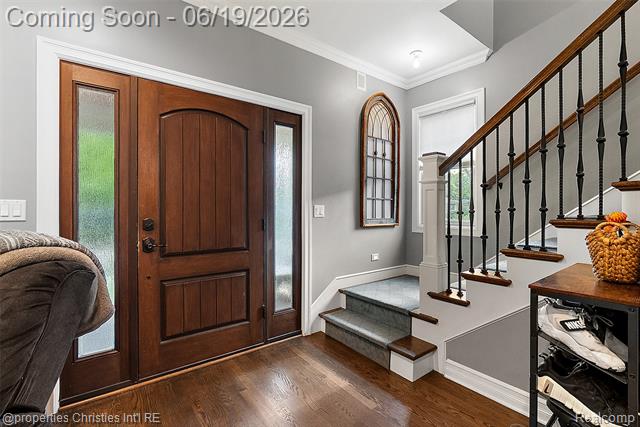 Builiding view sixteen for 525 Broadacre, Clawson, MI. 48017