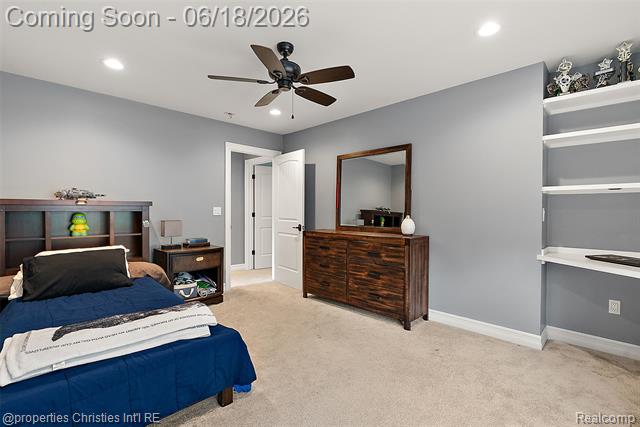 Builiding view thirty seven for 525 Broadacre, Clawson, MI. 48017
