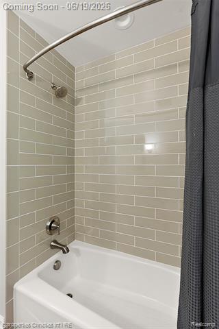 Builiding view thirty for 525 Broadacre, Clawson, MI. 48017