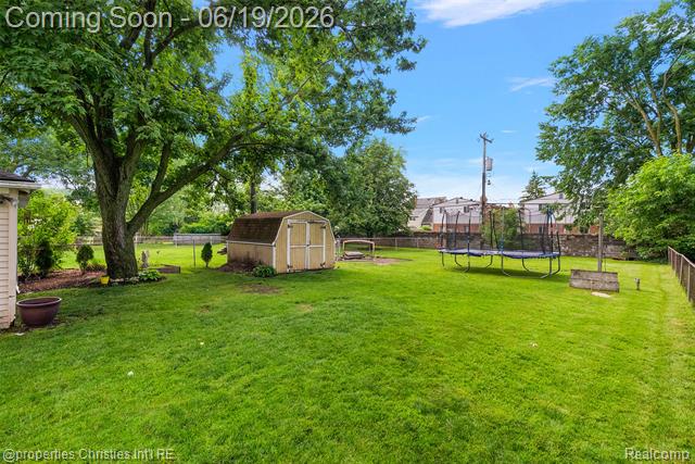 Builiding view twelve for 525 Broadacre, Clawson, MI. 48017