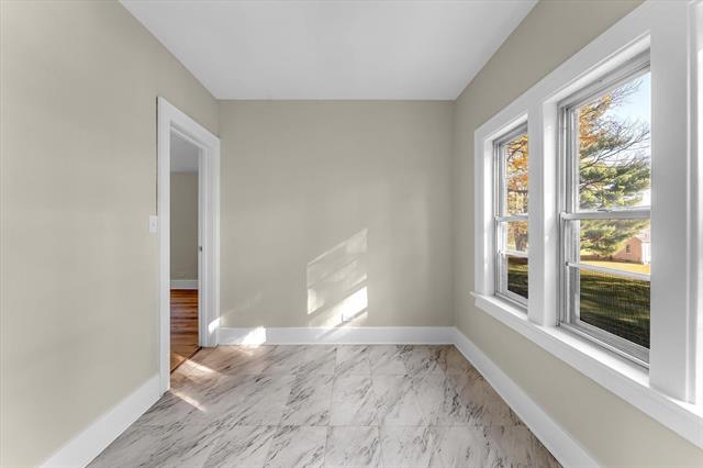 Builiding view fifty five for 4391 Fruit Ridge, Grand Rapids, MI. 49544