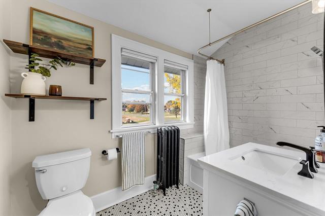 Builiding view forty six for 4391 Fruit Ridge, Grand Rapids, MI. 49544