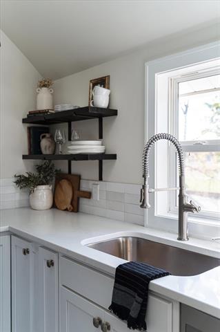 Builiding view seventeen for 4391 Fruit Ridge, Grand Rapids, MI. 49544