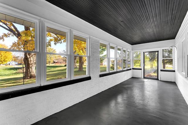 Builiding view six for 4391 Fruit Ridge, Grand Rapids, MI. 49544