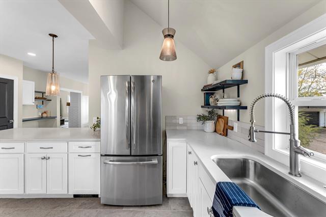 Builiding view sixteen for 4391 Fruit Ridge, Grand Rapids, MI. 49544