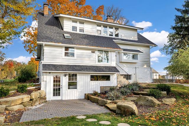 Builiding view sixty one for 4391 Fruit Ridge, Grand Rapids, MI. 49544