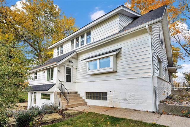 Builiding view sixty for 4391 Fruit Ridge, Grand Rapids, MI. 49544