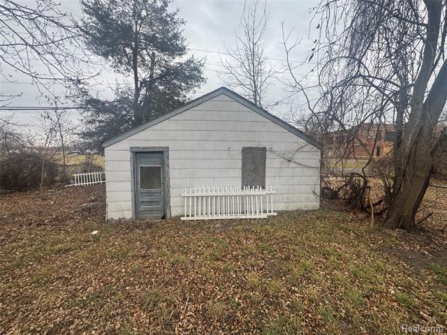 Builiding view twelve for 11354 Steel, Detroit, MI. 48227